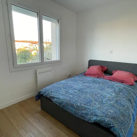 Pavillon Avec Jardin Hyper Calme En Centre *