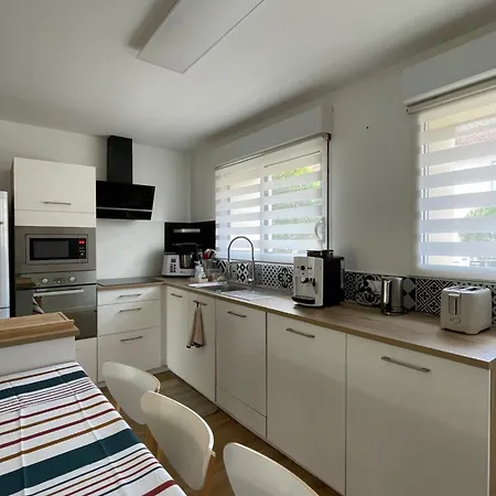 Вилла Pavillon Avec Jardin Hyper Calme En Centre